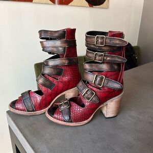 Bond - Stylish Red and Brown Women's Heeled Sandals